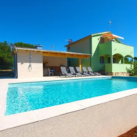 Mit Privatpool Fuer 10 Personen Ca 110 Qm In Fazana-surida, Istrien Istrische Riviera *