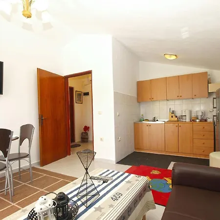 Mit Privatpool Fuer 10 Personen Ca 110 Qm In Fazana-surida, Istrien Istrische Riviera Semesterbostad *