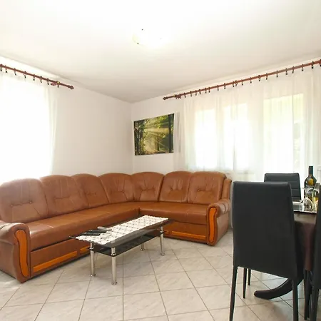 Semesterbostad Mit Privatpool Fuer 10 Personen Ca 110 Qm In Fazana-surida, Istrien Istrische Riviera